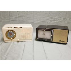 Vintage GE #516 & Bulova #D100 Clock & AM Radios