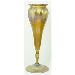 L. C. TIFFANY FAVRILLE IRIDESCENT GLASS VASE