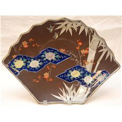 JAPANESE IMARI PORCELAIN LARGE FAN FORM DISH