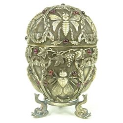 RUSSIAN SILVER FLIES EGG w GARNET AND STAND