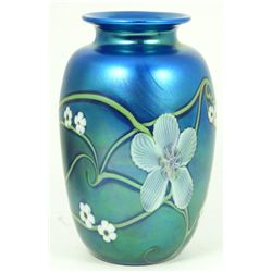 ORIENT & FLUME IRIDESCENT ART GLASS FLORAL VASE