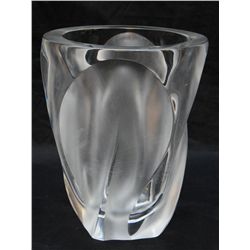 LALIQUE LEAVES CLEAR AND FROSTED CRYSTAL VASE