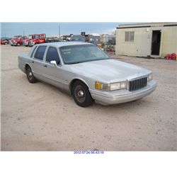 1992 - LINCOLN TOWN CAR