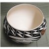 Image 3 : Large Bear Painted Acoma Bowl - R. Vallo