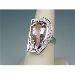 Fashionable 14 karat white gold ladies art  deco designer ring set with a pear shape  precious Pink 