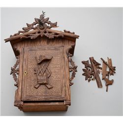 German cabinet in Hunting motifs; locket  front, severe damage, many small breaks and  pieces in bag