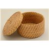 Image 4 : Two baskets, one Papago, one Hopi.  Est.:   $200-$400.