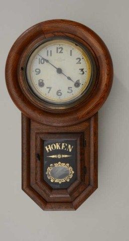Hoken Clock Hoken wall clock with Japanese inscriptions, good condition. Pendulum ...