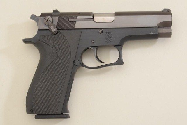 Smith & Wesson Model 3904 DA semi-auto pistol, 9mm cal., #TCD7540; near ...