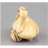 Image 4 : An ivory netsuke of a Manchurian crane
