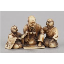 An ivory netsuke of Shita-kiri Suzume story.