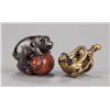 Image 1 : A group of two lacquer netsuke.