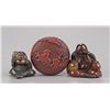 Image 1 : Group of three lacquer netsuke.