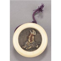 Shibuichi & ivory kagamibuta, O Chiyo and Raiden