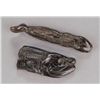 Image 1 : A group of two netsuke, various materials.