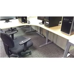 MAPLE CORNER COMPUTER DESK