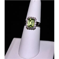 SILVER RING WITH PERIDOT AND WHITE SAPPHIRE