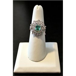 18K GOLD DIAMOND AND EMERALD RING