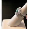 Image 2 : 18K GOLD DIAMOND AND EMERALD RING