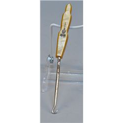 Crochet Hook with detailed Mother of Pearl Handle