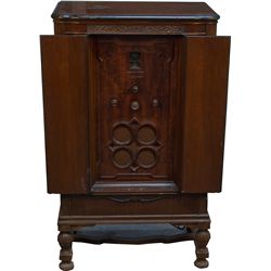 Amrad Console Cabinet 4-Leg Radio Receiver