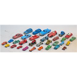 Box Lot - Several Vintage Misc. Tootsietoys Die-Cast Ve