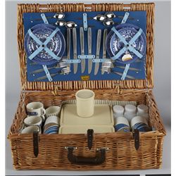 Brexton, Made in England, Wicker Picnic Basket