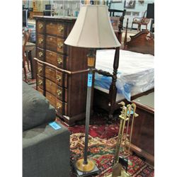Floor lamp