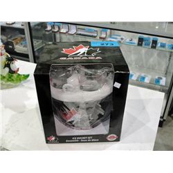 Team canada hockey ice bucket set
