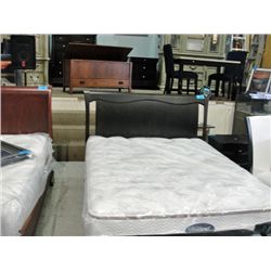 Contemporary queen size bed;