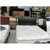Image 1 : Contemporary queen size bed;