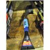 Image 1 : One Western rugged premium snow brush with