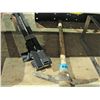 Image 1 : Pick axe