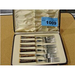 Set of 6 faux bone handled forks