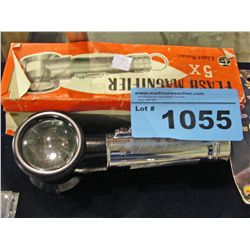 Flash light magnifier with original box