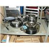 Image 1 : Pots and pans Cookware set