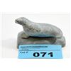 Image 1 : Inuit soapstone carved seal on rock