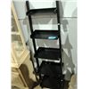 Image 1 : Leaning wall shelf