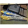 Image 1 : Lot of 5 folding chairs