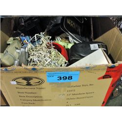 One box of assorted collectors toys; starwars etc