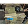Image 1 : One box of 39 new automobile off road lights