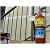 Image 1 : Fire extinguisher
