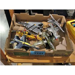 Lot of assorted diecast metal collectors planes