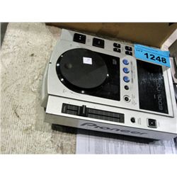 Pioneer professional digital performance DJs