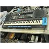 Image 1 : Yamaha electric keyboard