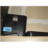 Image 1 : Staples paper shredder