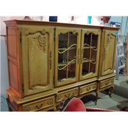 Early 1900s elegant solid oak European buffet a