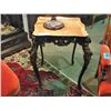 Image 1 : Early 1900s carved mahogany matching side table