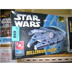 STarwars millenium falcon model kit