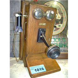 Early 1900s northern electric oak cased telephone